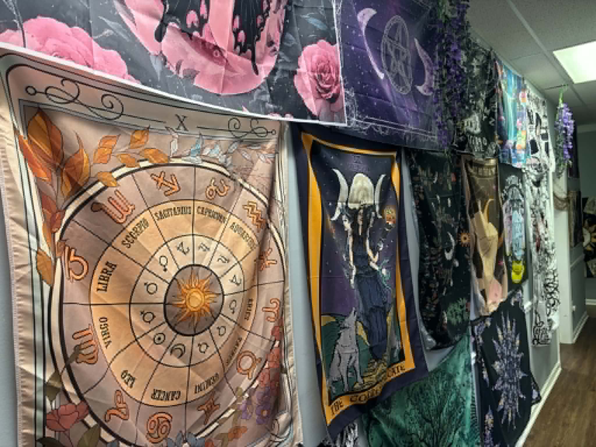 Inside the The Tapestry Hallway room at Mystic Nook